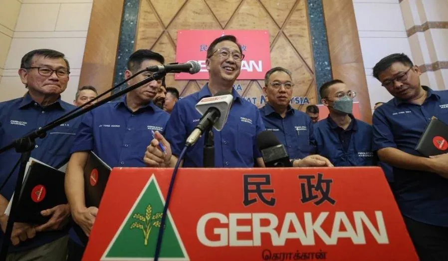 刘华才：民政56年打死不走！