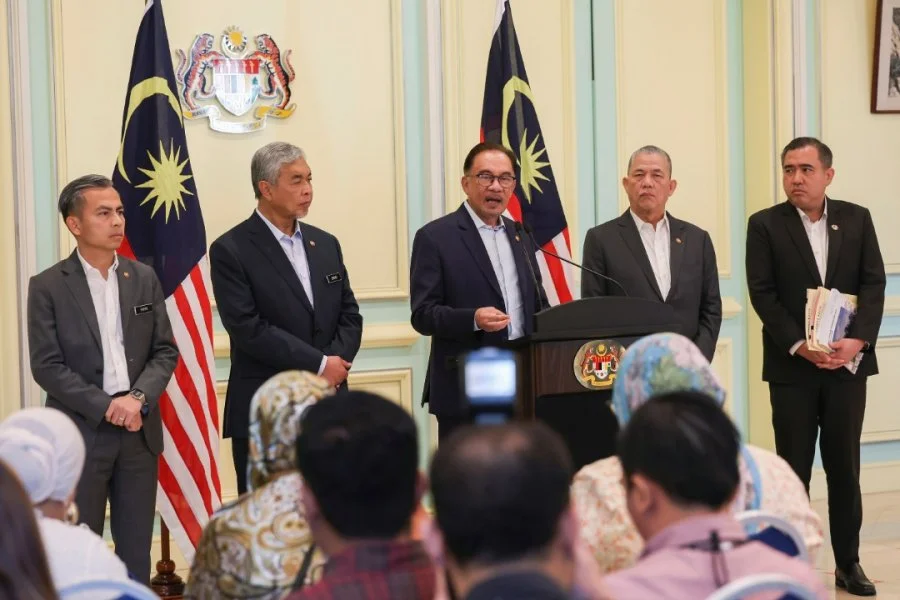 8b3640e83f36979a057cc09198d83231