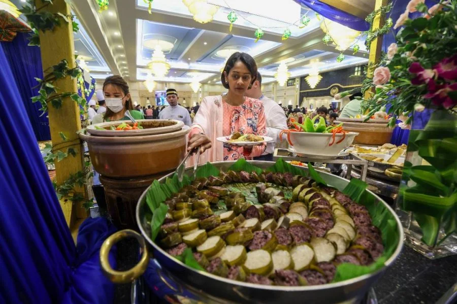 刘华才：庆佳节勿劳民伤财