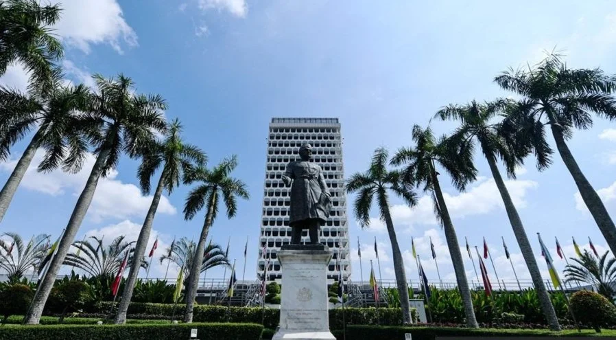 8ac98ff555c93461a56ff7fe4b088ce2